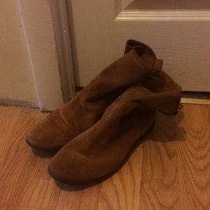 Vince Camuto suede boots men’s size 9 1/2